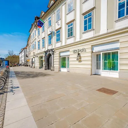Hospitality House - H H H * Ljubljana